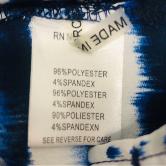 NWT FEMME printed pattern Blue Top S - Picture 5 of 5